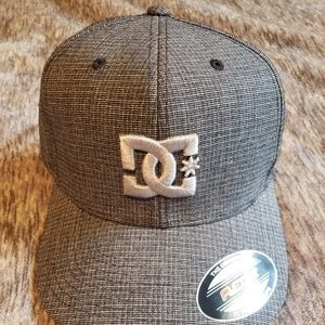 DC fitted hat size L/XL
